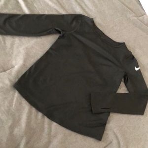 Nike dri-fit full sleeve winter top